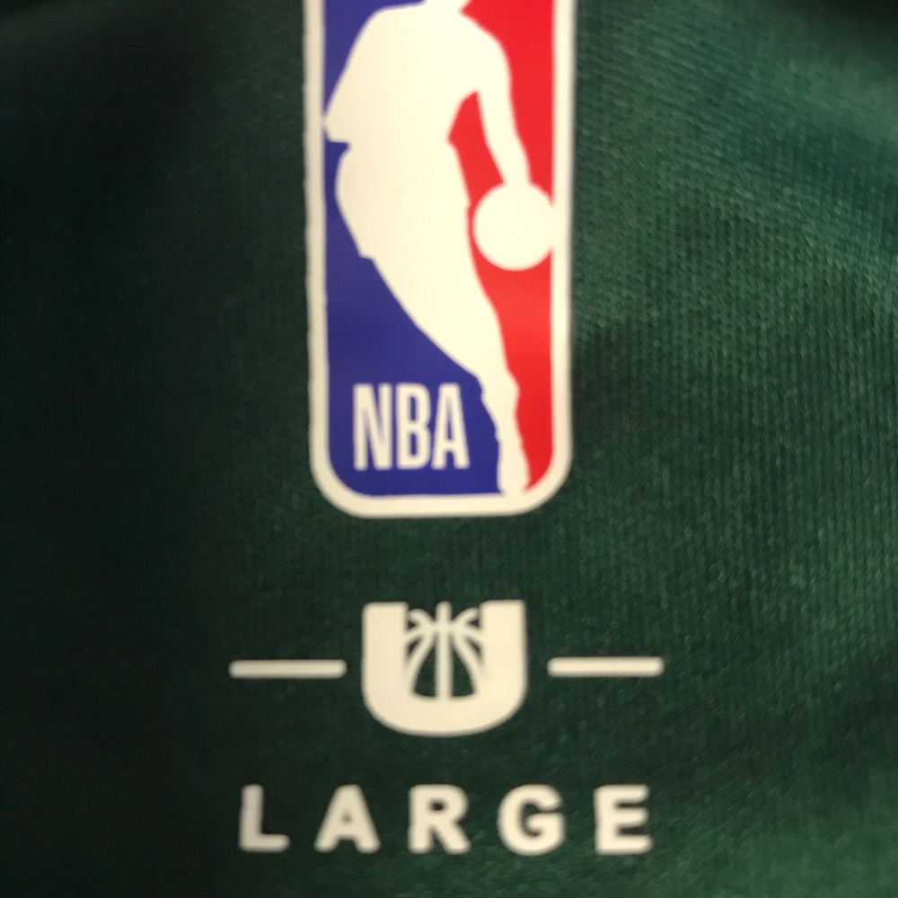Men's Milwaukee Bucks Giannis Antetokounmpro #34 
T-Shirt - Picture 5 of 6